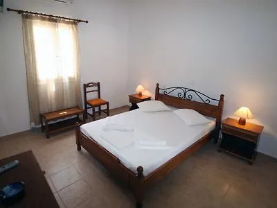 Boufounis Hotell 2*